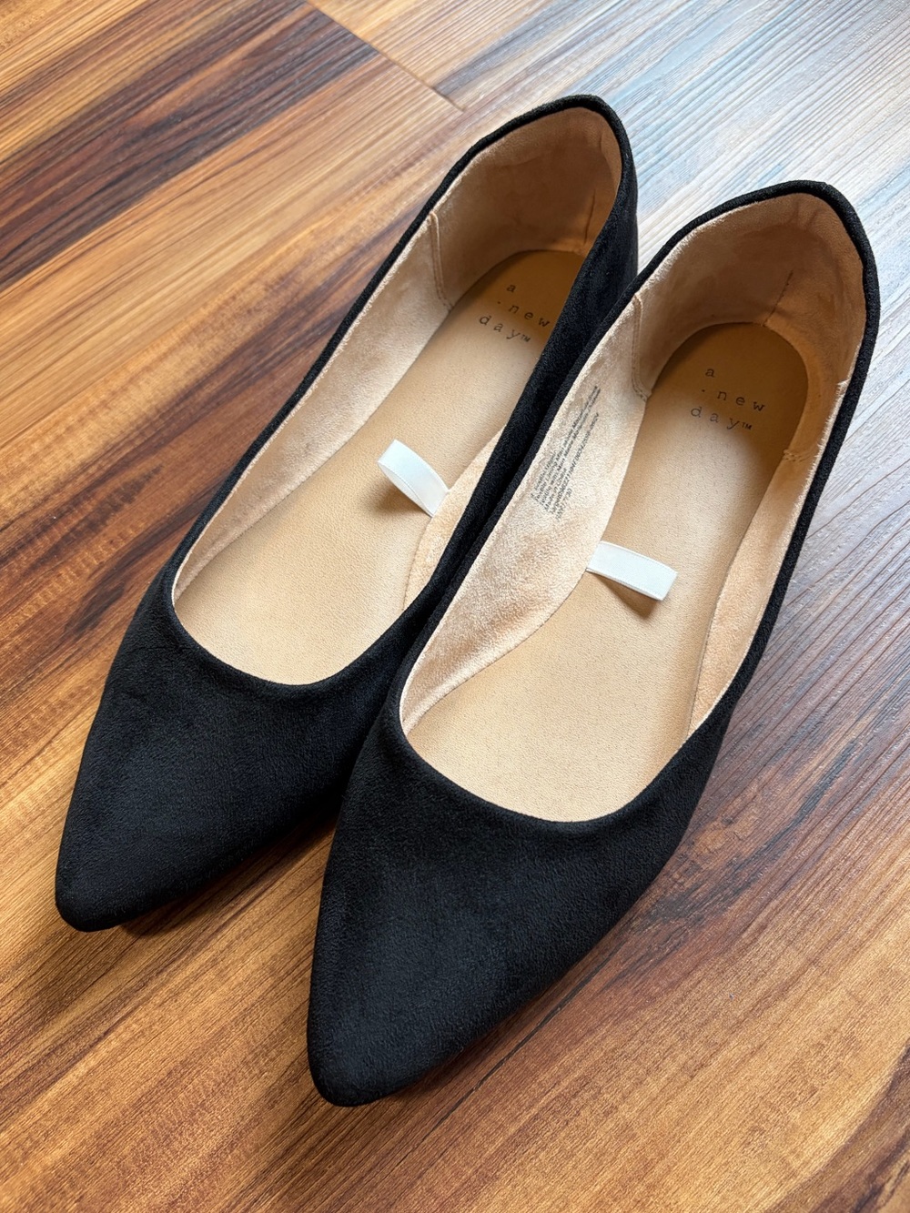 A New Day- Women’s Black Pointed Toe Faux Suede Ballet Flats